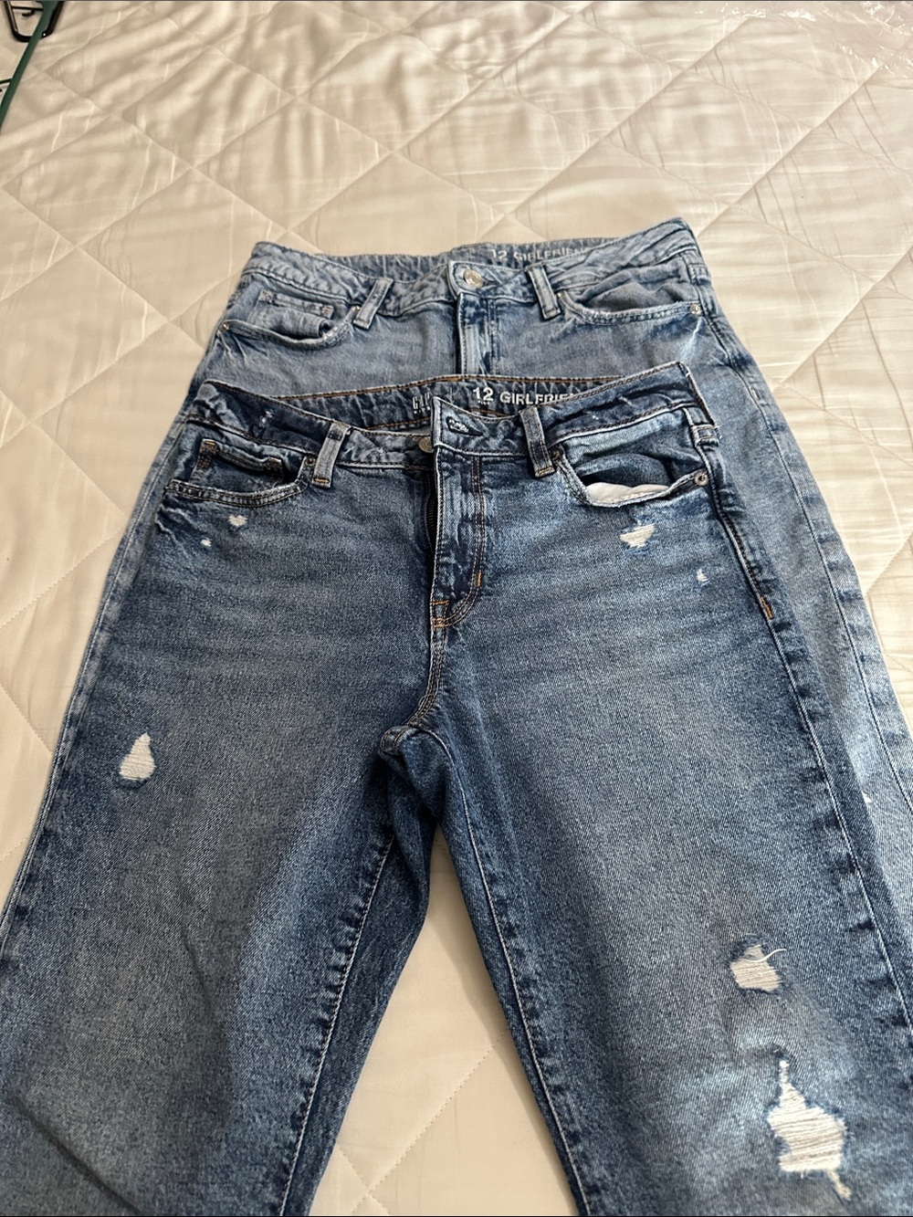 GAP Distressed Girlfriend Jeans in Medium Blue Wash Size 12 Plus